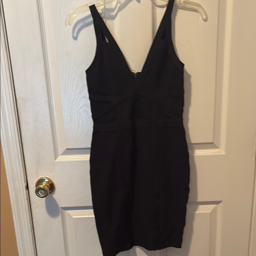 Guess Black Sleeveless V-Neck Bodycon Dress